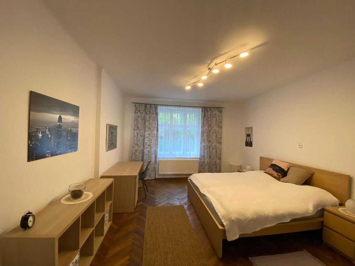 Apartman Xaveriova Прага Экстерьер фото